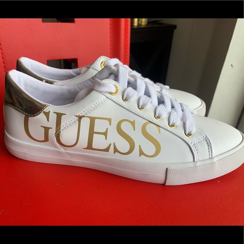 GUESS SHOES